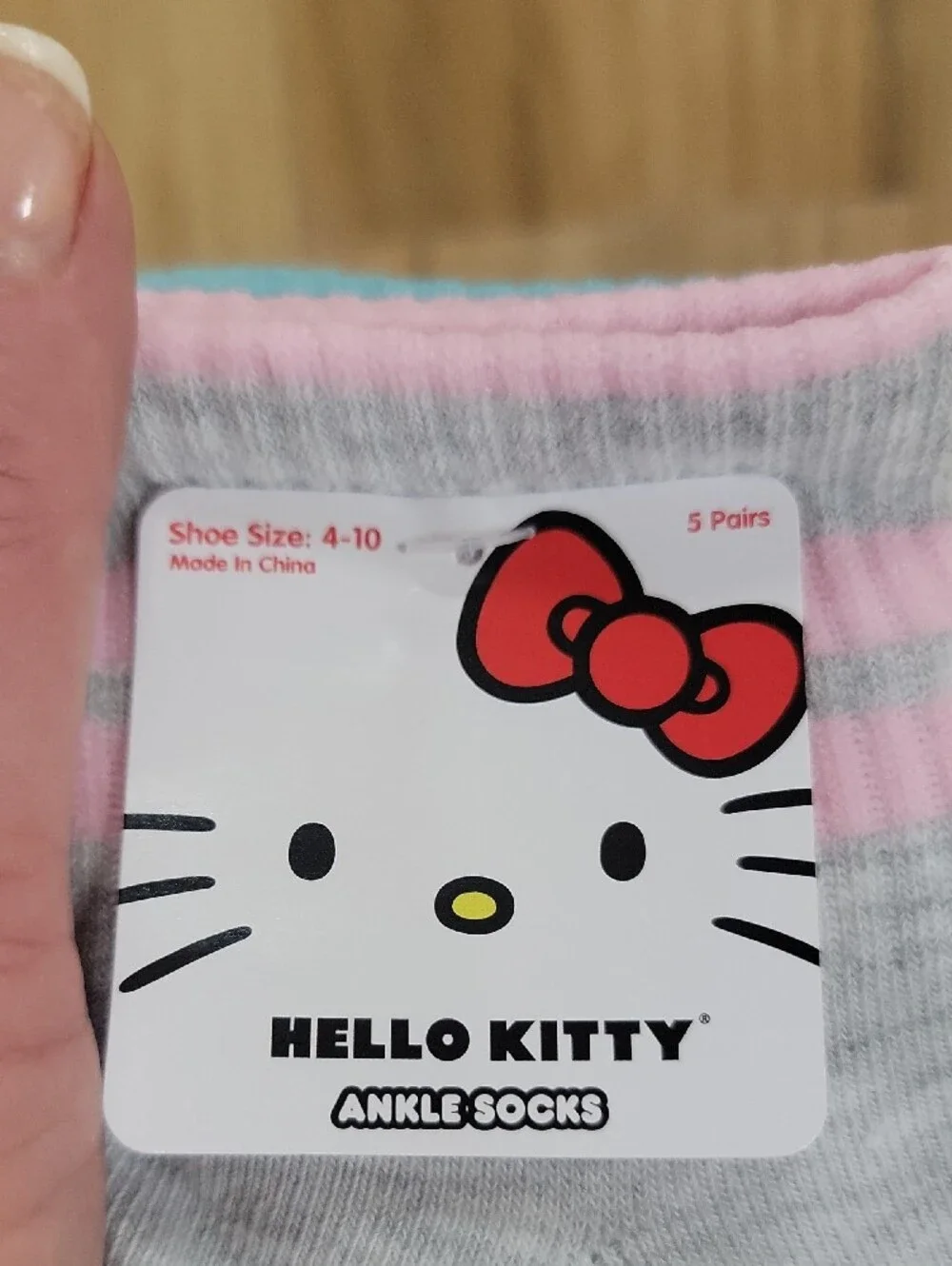 Hello Kitty Grey Ankle Socks with Pastel Pink & Blue Accents (5 Pairs)